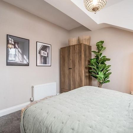Central Belfast Apartments: Botanic Exterior photo
